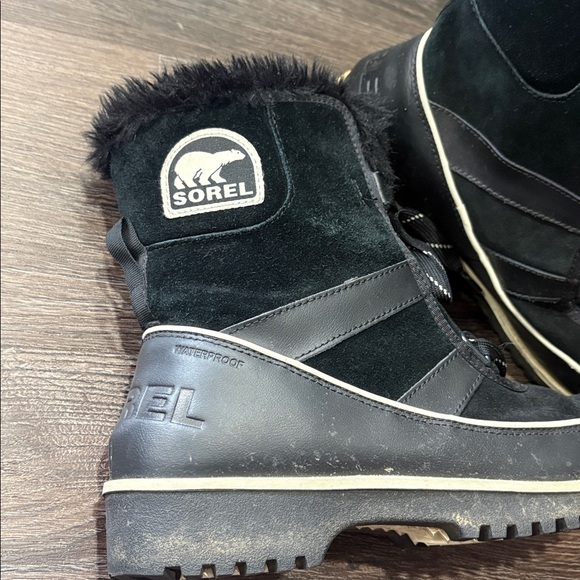 Sorel Women's Black Fur-Lined Winter Boots - Picture 3 of 6